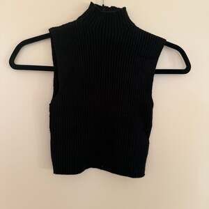 Zara Ribbed Knit Mock Neck Sleeveless Tank Top